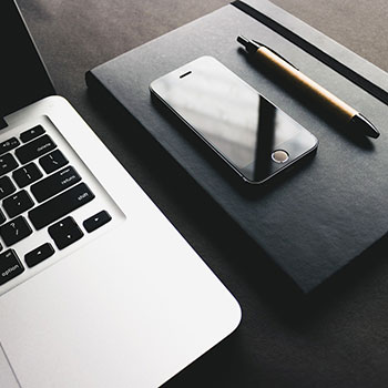 拆开看才发现：蜜桃传媒封面为什么越来越像？背后是前三秒在驱动